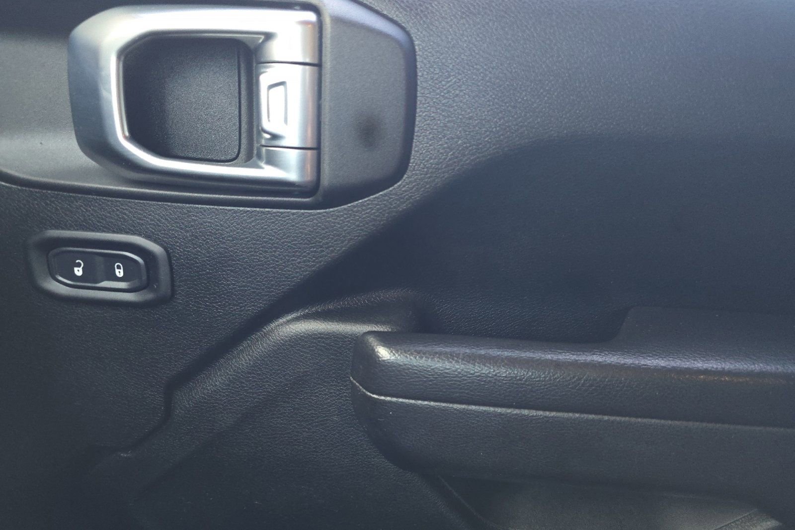 Used 2021 Jeep Gladiator Mojave image 17