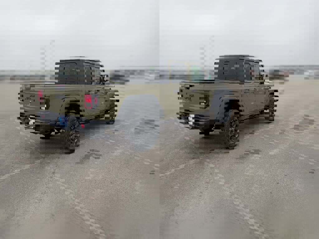 New 2026 Jeep Gladiator Sport image 12