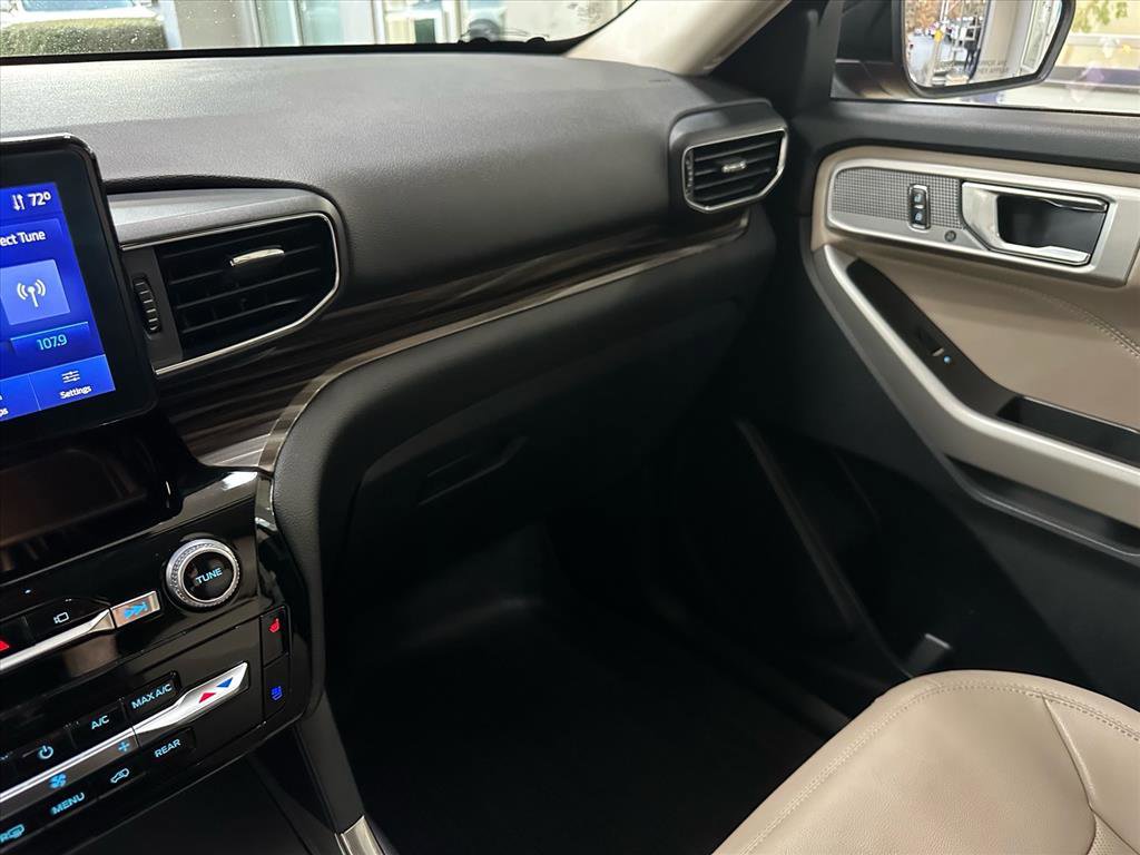 Certified 2022 Ford Explorer Limited w/ Equipment Group 301A image 46