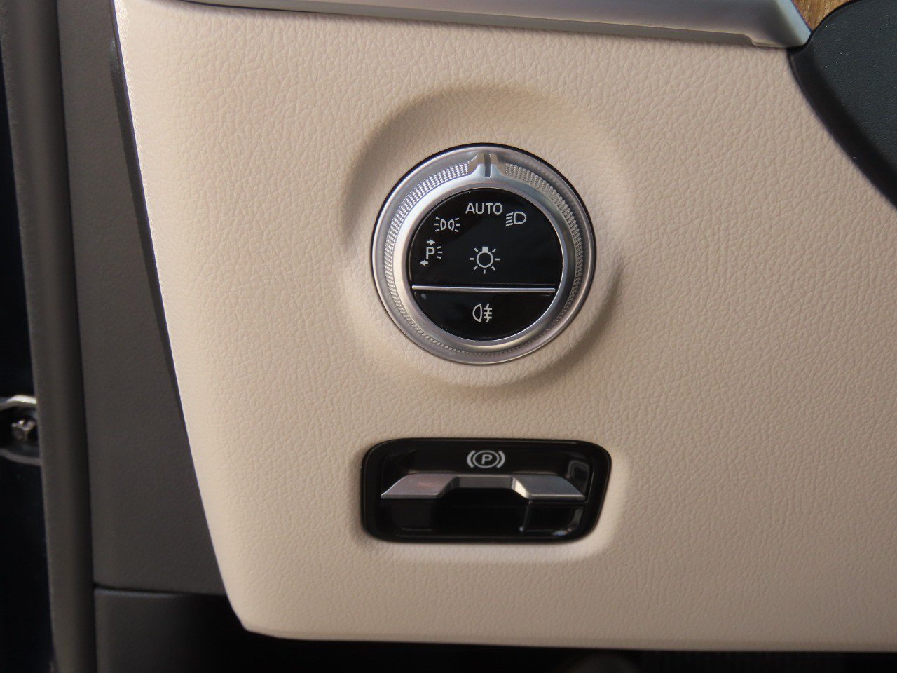 Used 2023 Mercedes-Benz C 300 4MATIC Sedan image 26