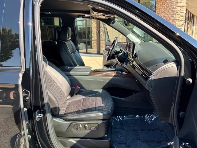 Used 2021 Cadillac Escalade Sport Platinum AWD/4WD image 17