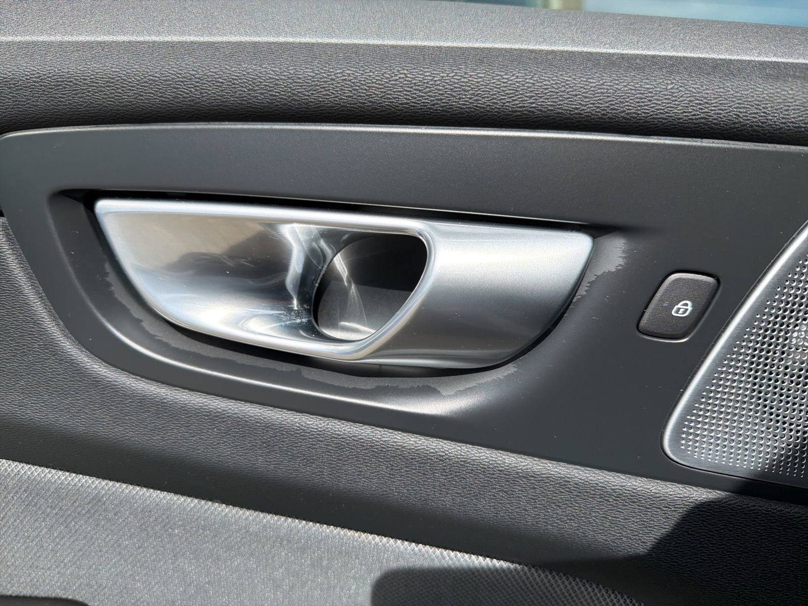 Used 2024 Volvo XC60 T8 Polestar w/ Protection Package Premier image 86