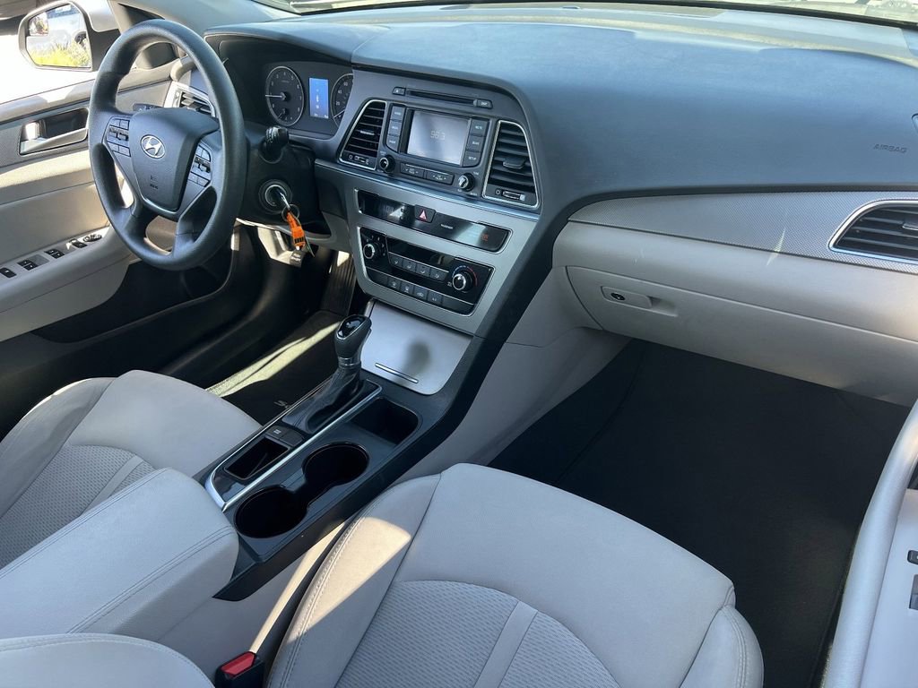 Used 2015 Hyundai Sonata SE w/ Option Group 09 image 13