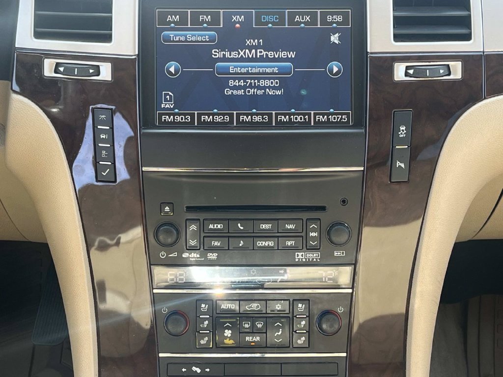 Used 2012 Cadillac Escalade 4WD Hybrid image 10