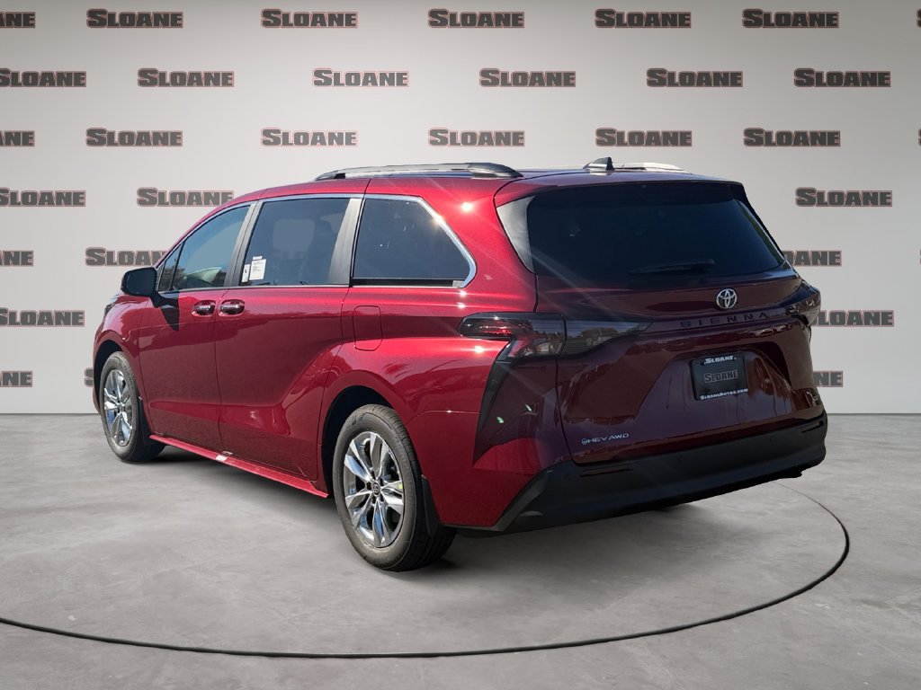 New 2026 Toyota Sienna XLE AWD/4WD image 3