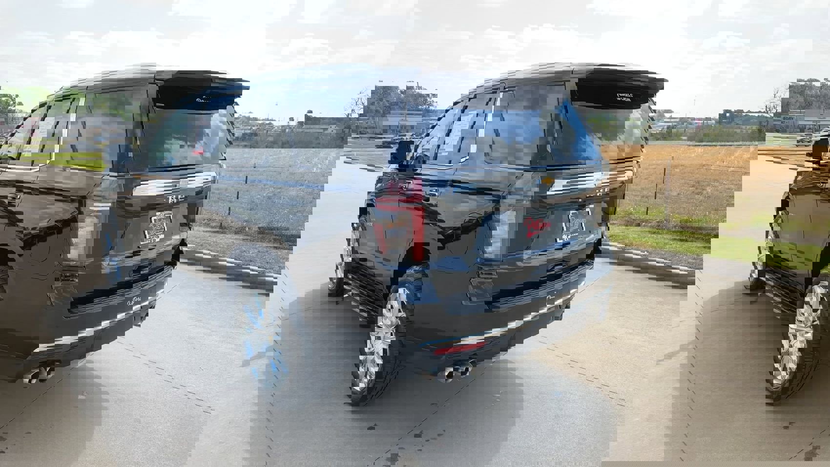 Used 2023 Chevrolet Tahoe High Country image 7