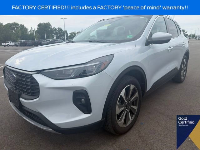 Used 2025 Ford Escape Platinum AWD/4WD image 2