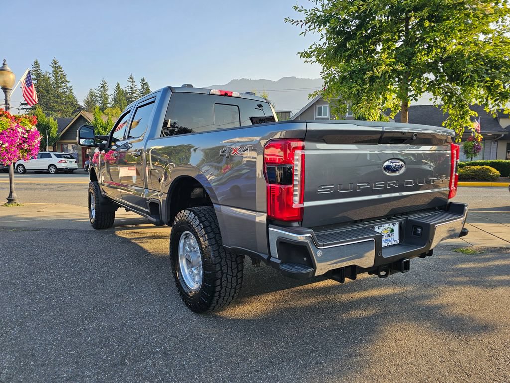 Used 2026 Ford F350 Lariat AWD/4WD image 7