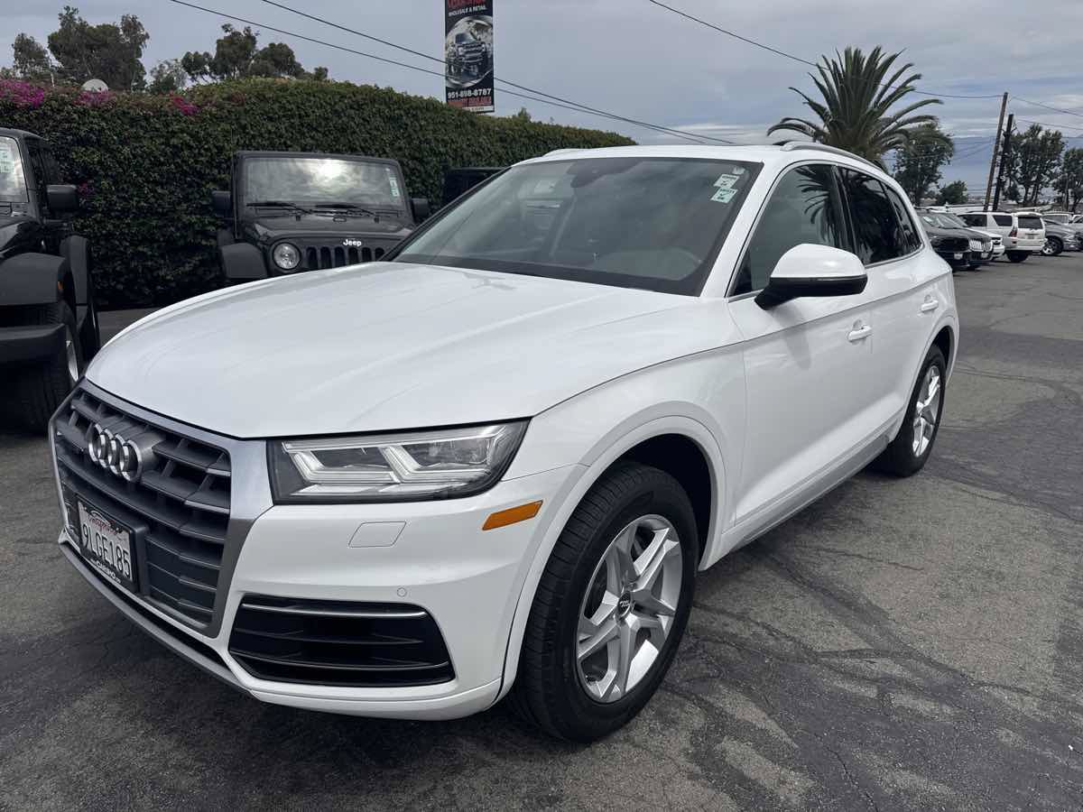 Used 2018 Audi Q5 2.0T Premium Plus w/ Premium Plus Package AWD/4WD image 3
