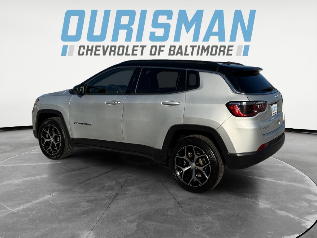 Used 2024 Jeep Compass Limited AWD/4WD image 4