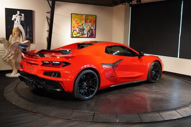 Used 2024 Chevrolet Corvette Z06 w/ Z07 Performance Package RWD image 11