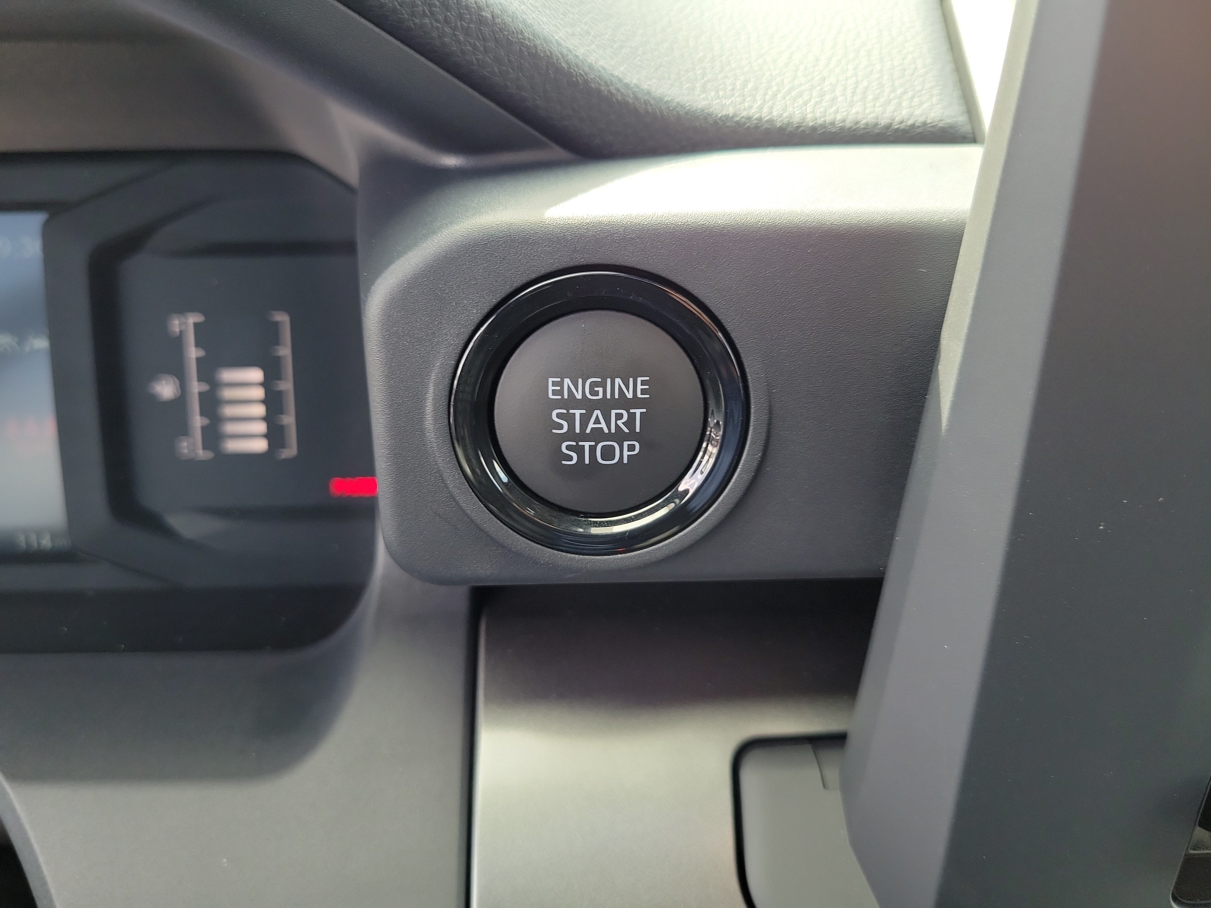 Used 2025 Toyota Tacoma SR5 RWD image 22
