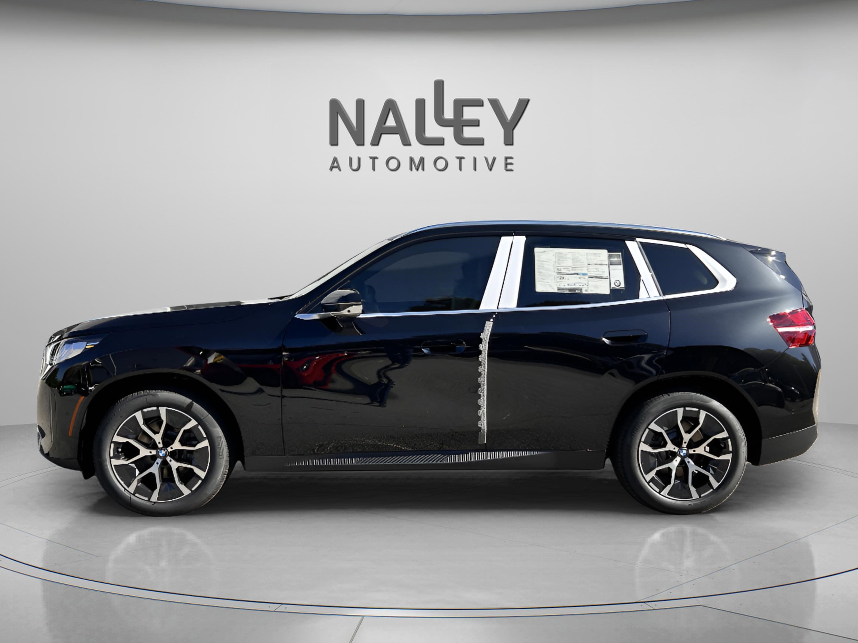 Used 2026 BMW X3 xDrive30 w/ Premium Package image 2