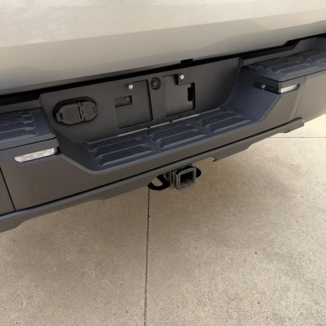 Used 2025 Toyota Tundra SR w/ SR Tow Package AWD/4WD image 14