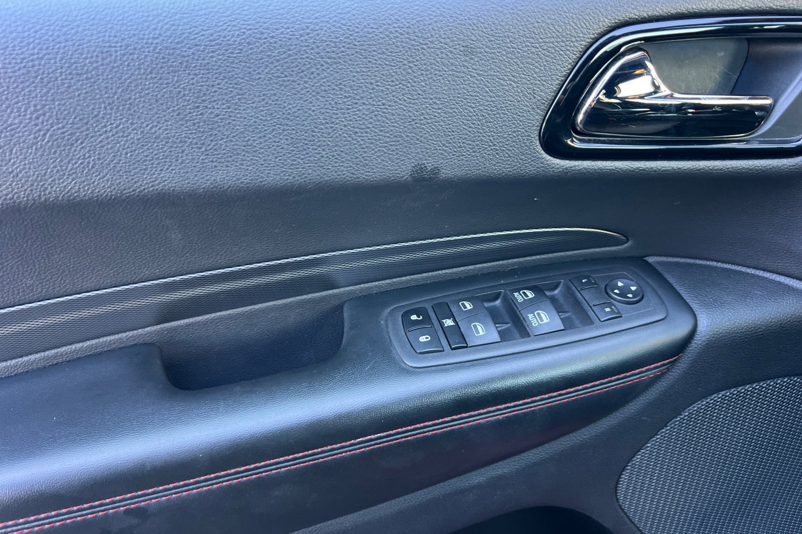 Used 2023 Dodge Durango GT image 11