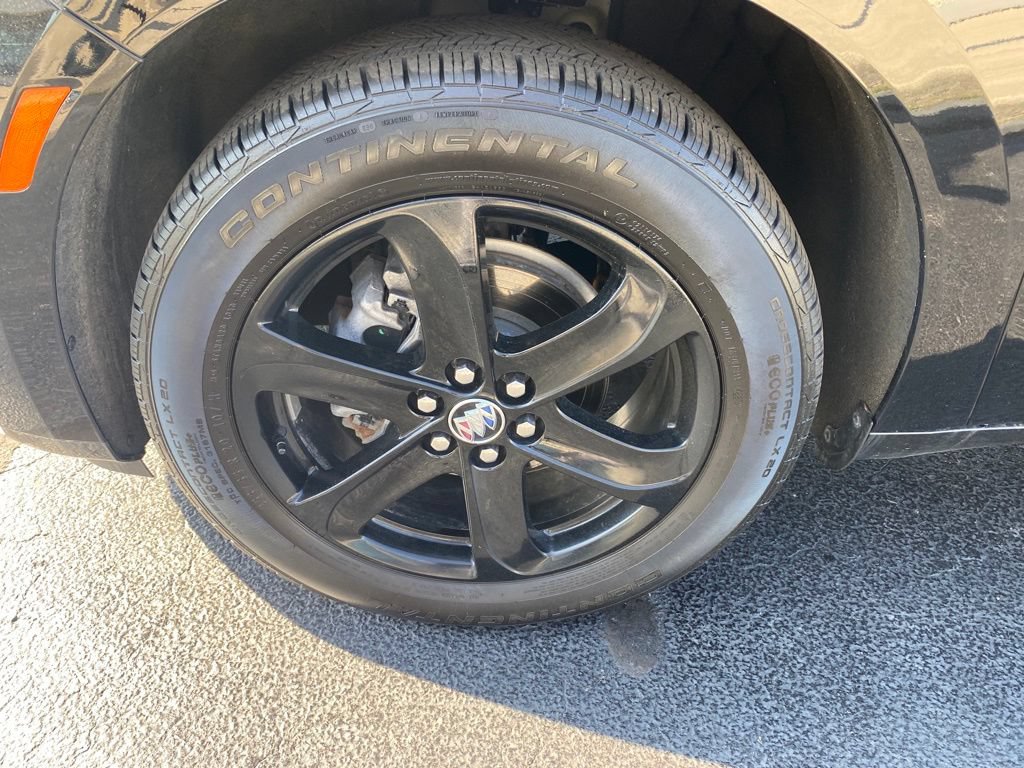 Used 2024 Buick Enclave Essence w/ Sport Touring Edition FWD image 29