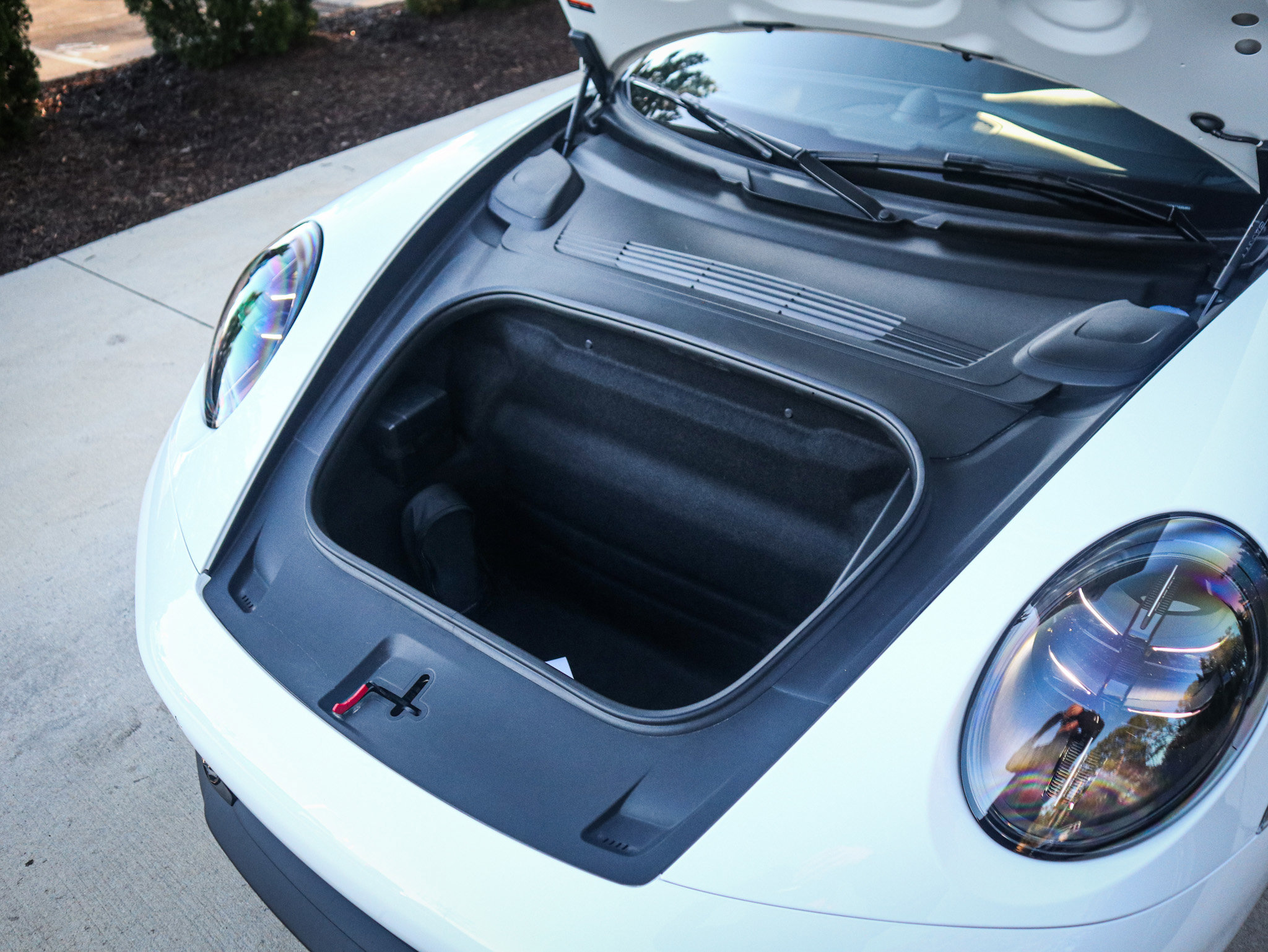 Used 2025 Porsche 911 Carrera 4 GTS image 34