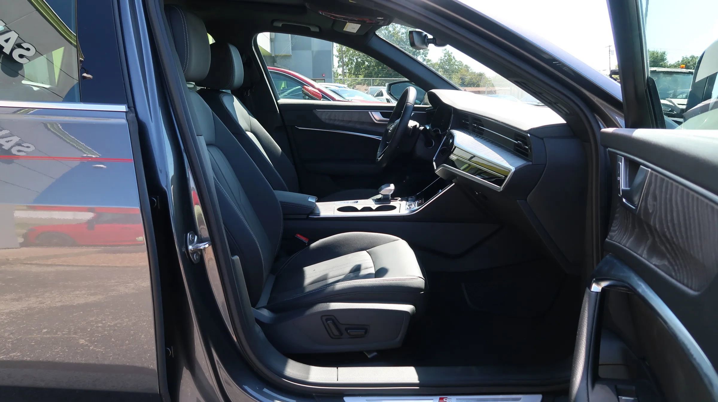 Used 2024 Audi A6 3.0T Premium image 25