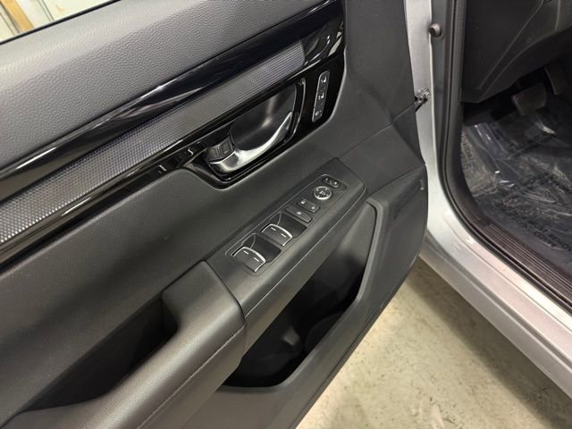 Used 2025 Honda CR-V EX-L image 12