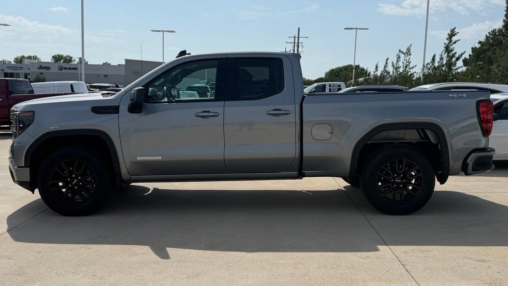 Used 2024 GMC Sierra 1500 Elevation AWD/4WD image 2
