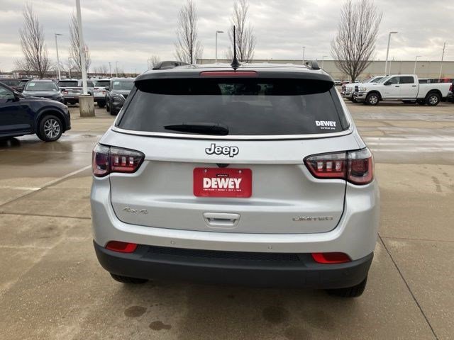 Used 2025 Jeep Compass Limited image 6