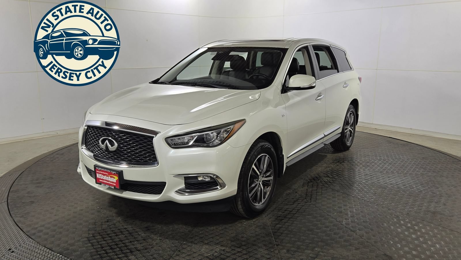 Used 2019 INFINITI QX60 Pure AWD/4WD image 3