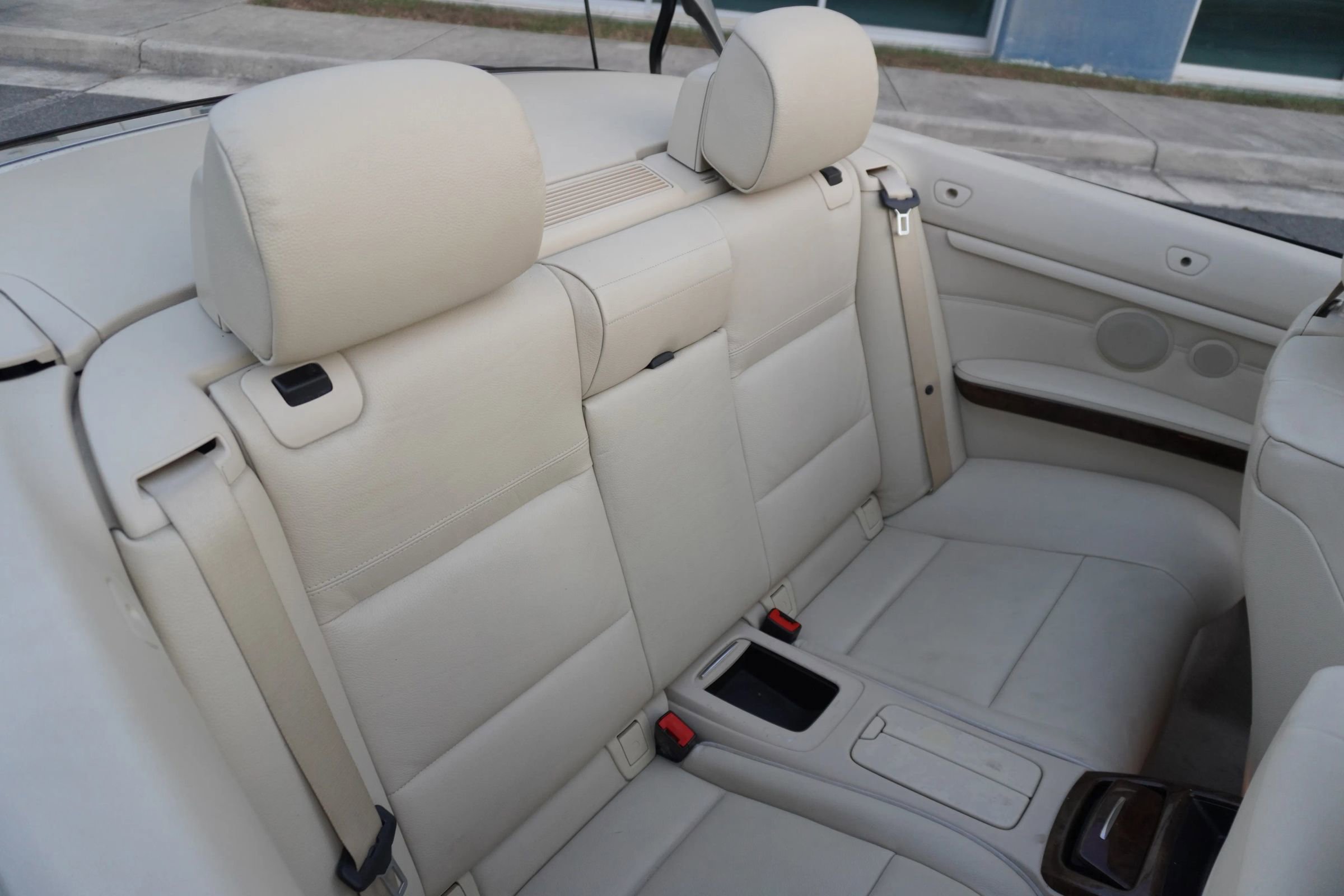 Used 2009 BMW 328i Convertible image 14