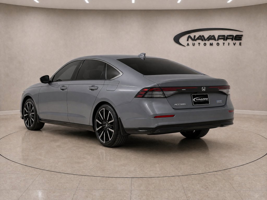 Used 2024 Honda Accord Touring image 5