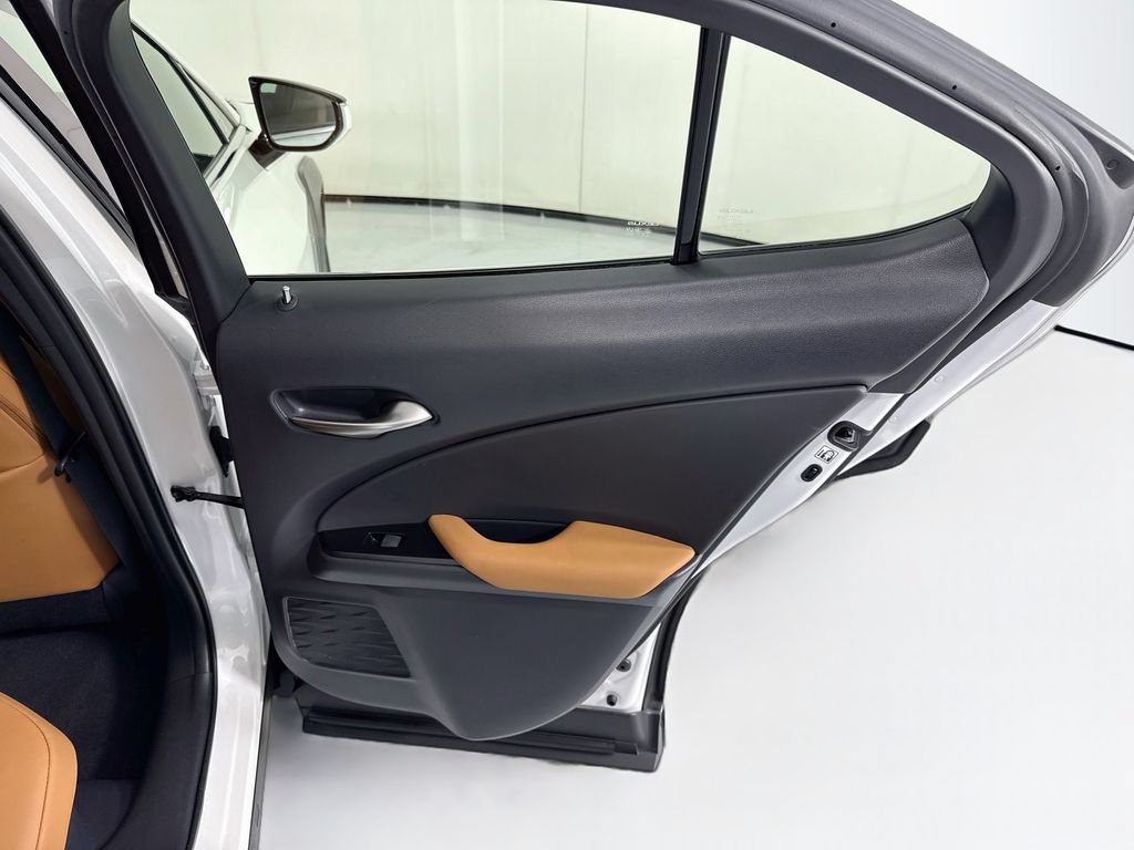 Used 2022 Lexus UX 250h w/ Accessory Package (Z2) AWD/4WD image 27
