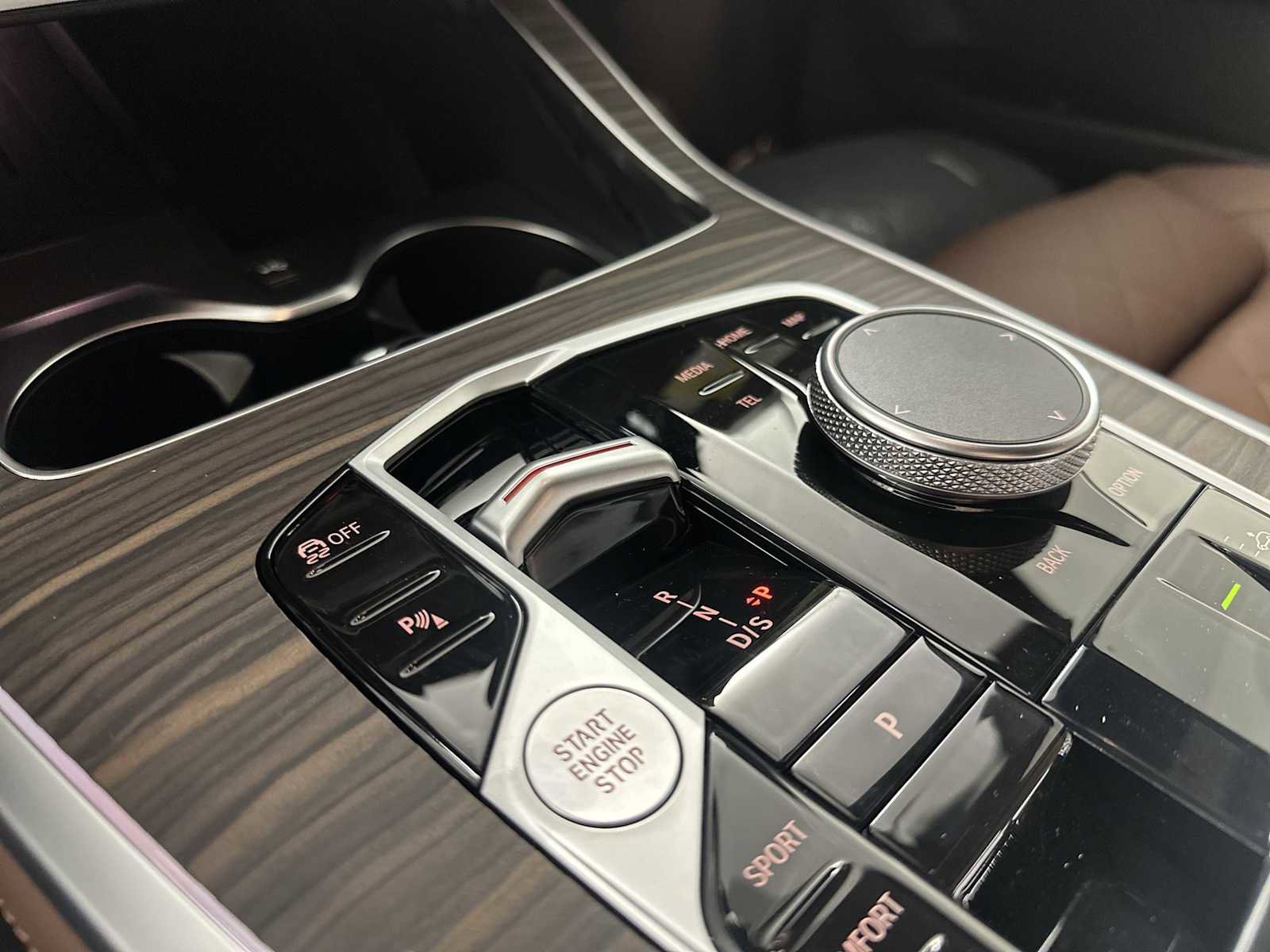 New 2026 BMW X7 xDrive40i w/ M Sport Package image 16