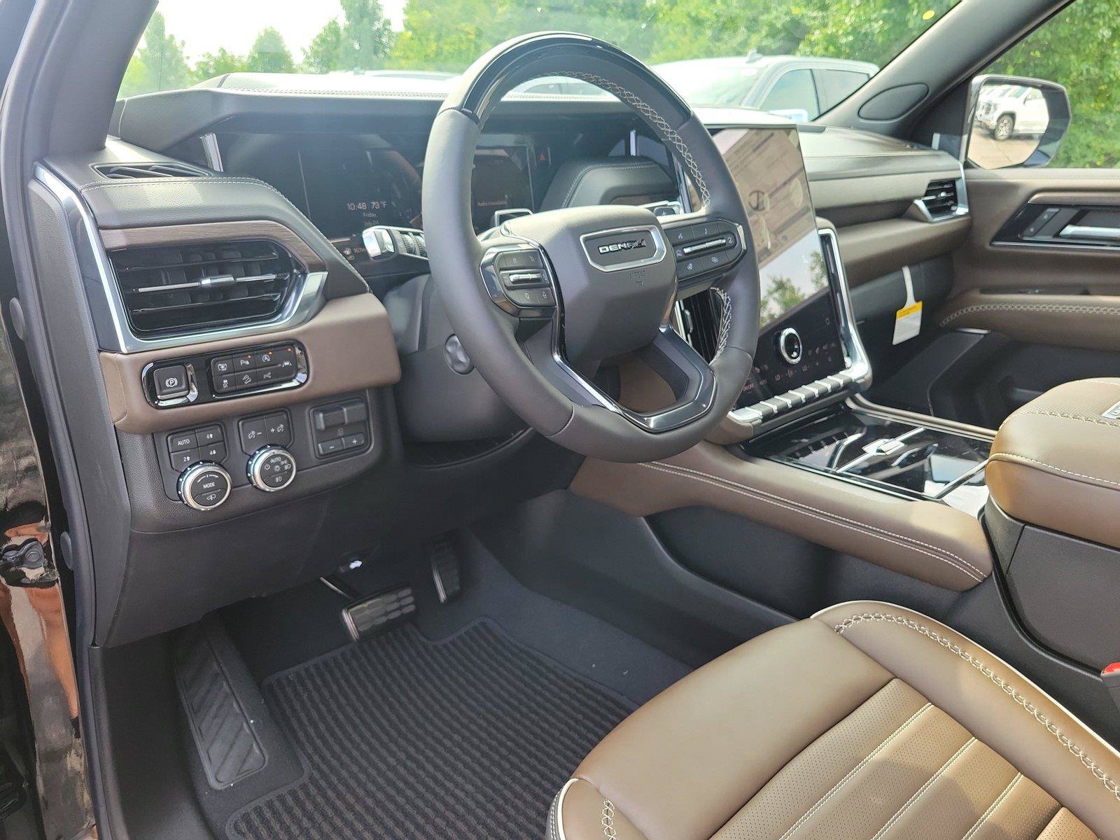 New 2026 GMC Yukon XL Denali Ultimate AWD/4WD image 18