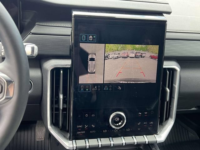 New 2026 GMC Acadia Elevation w/ Elevation Premium Package AWD/4WD image 22