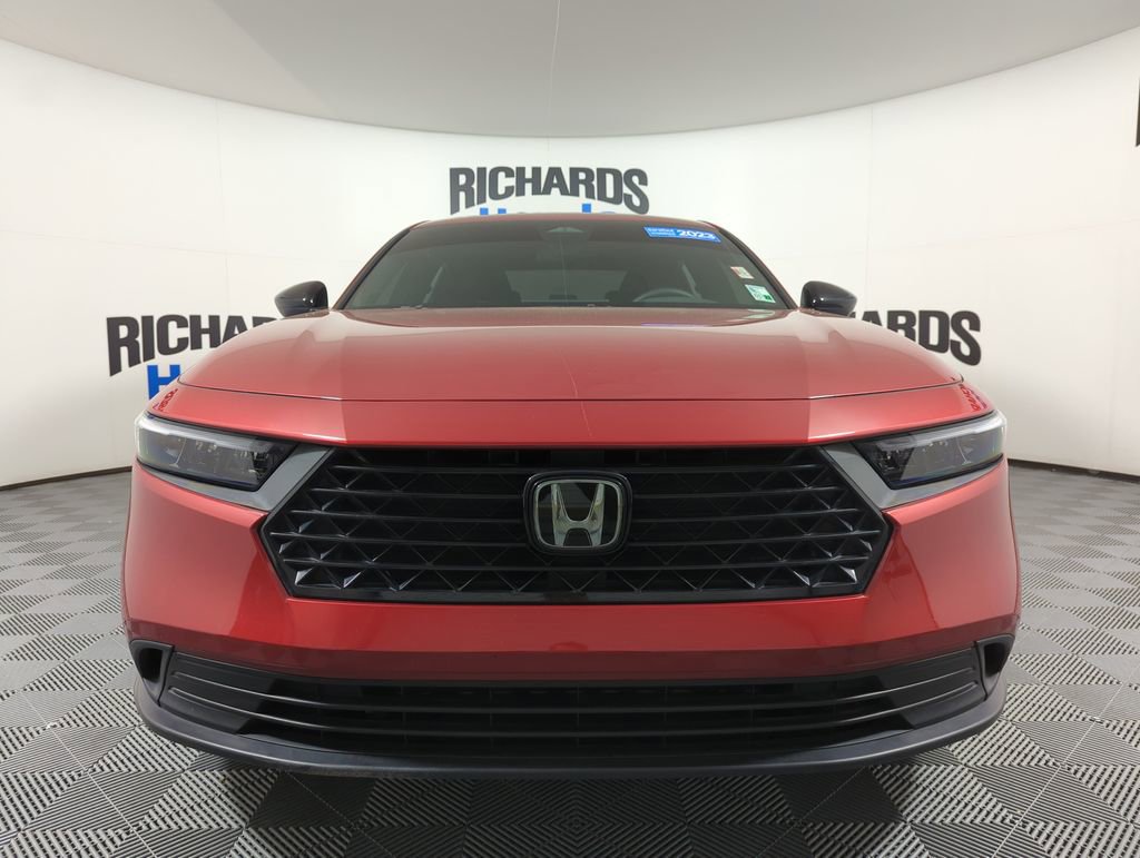 Used 2023 Honda Accord Sport image 3
