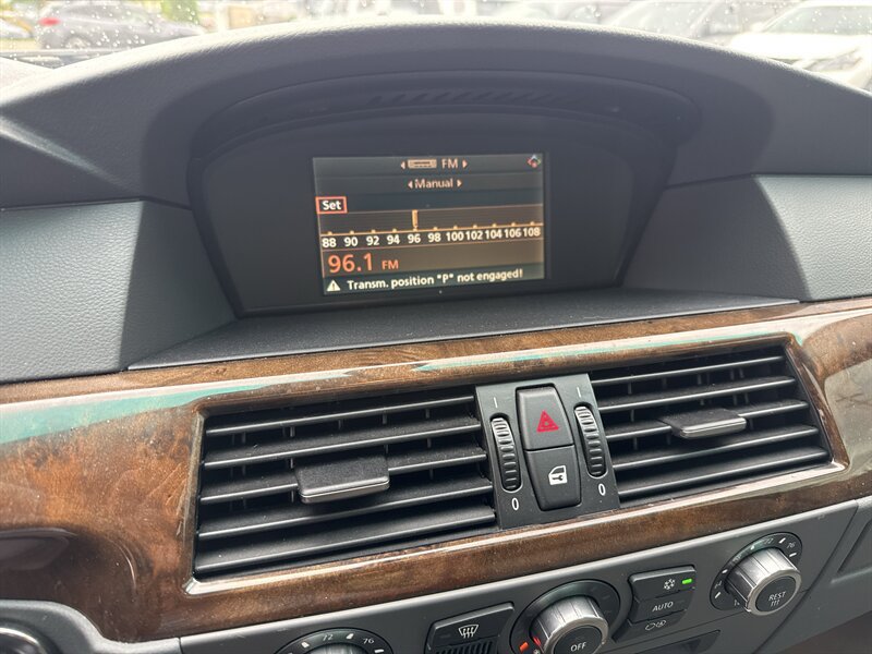 Used 2007 BMW 525i Sedan RWD image 26