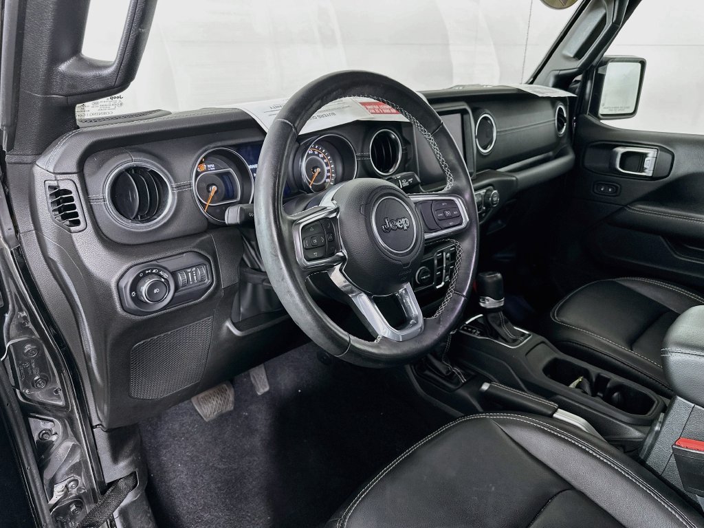 Certified 2022 Jeep Wrangler Unlimited Sahara w/ Cold Weather Group AWD/4WD image 17