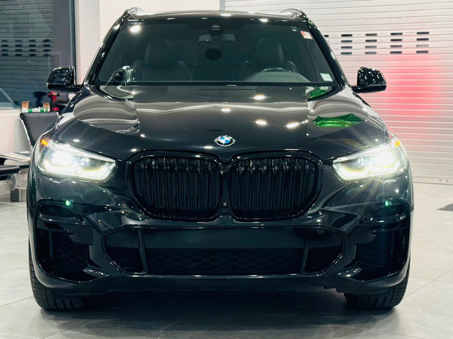 Used 2022 BMW X5 sDrive40i w/ M Sport Package image 2