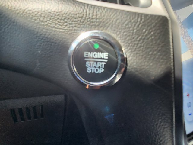 Used 2023 Ford Edge SEL image 30