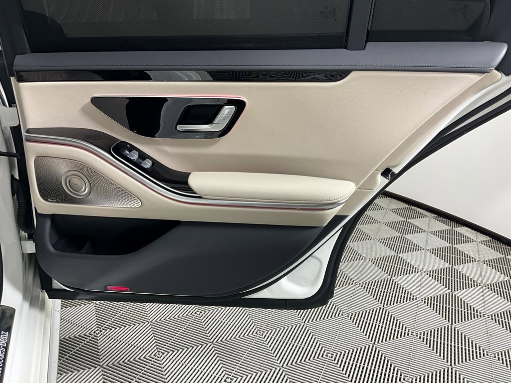 Used 2023 Mercedes-Benz S 500 4MATIC image 24