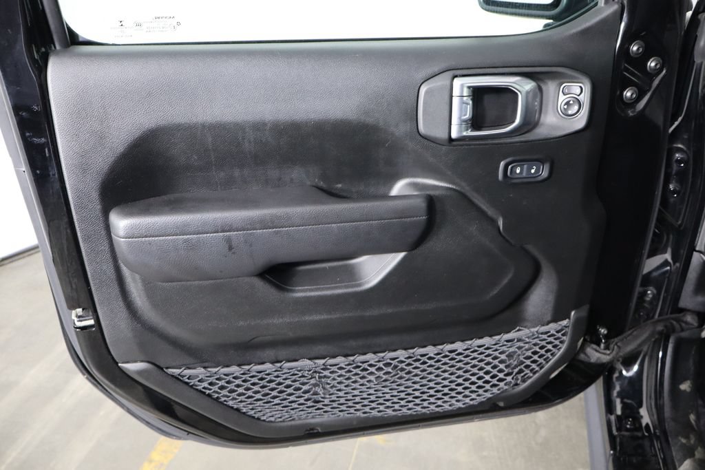Used 2023 Jeep Wrangler Unlimited Rubicon 4xe AWD/4WD image 19