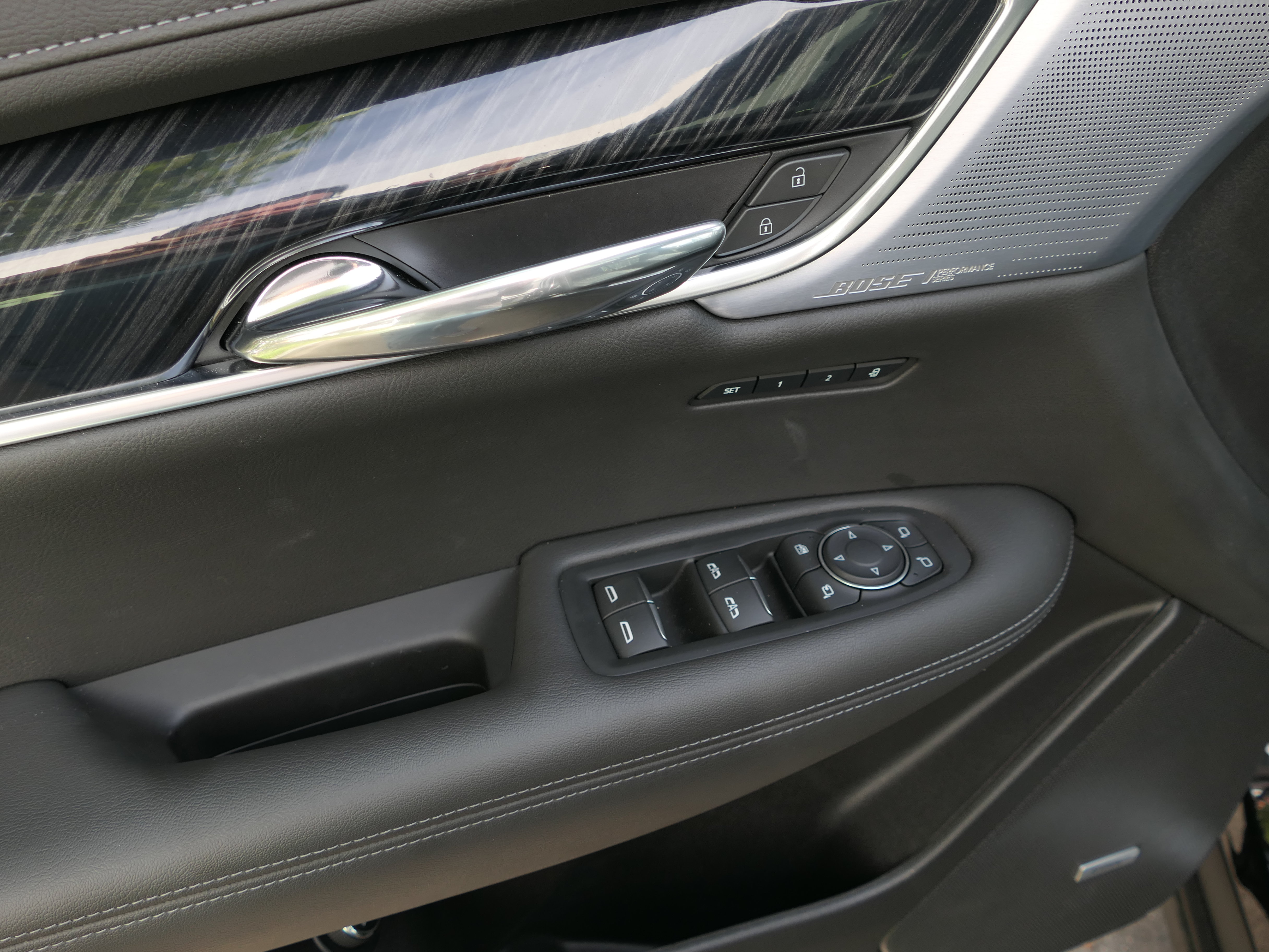 Certified 2025 Cadillac XT6 Premium Luxury FWD image 14