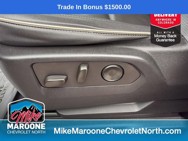 Used 2023 Chevrolet Suburban Premier image 13