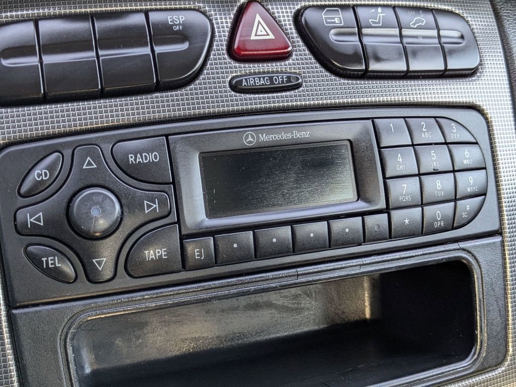 Used 2001 Mercedes-Benz C 320 Sedan image 20