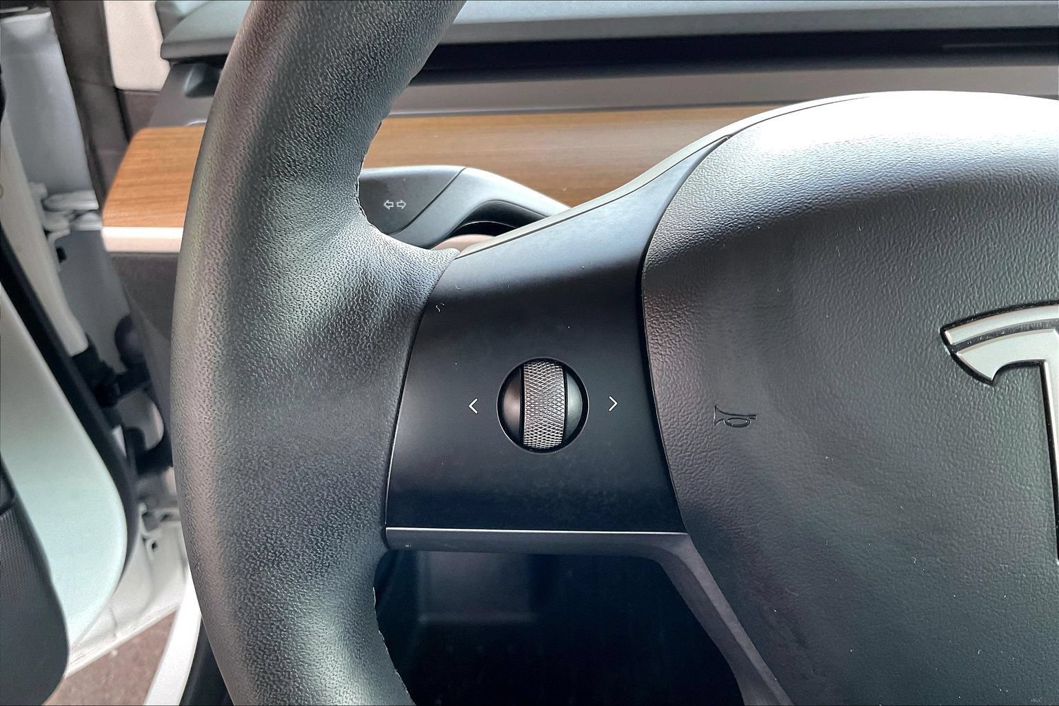 Used 2021 Tesla Model 3 Standard Range Plus RWD image 11
