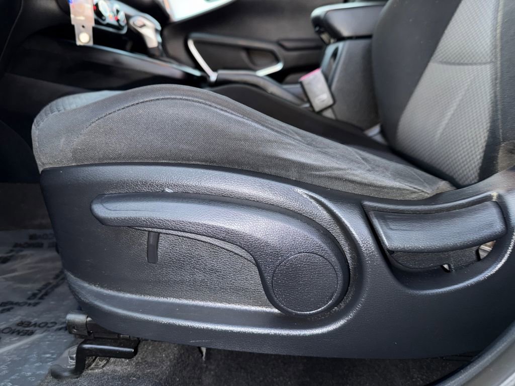 Certified 2022 Kia Soul LX image 10