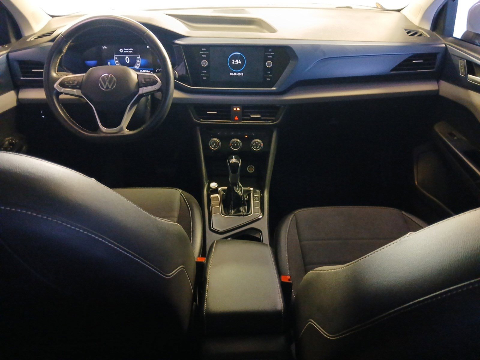 Used 2023 Volkswagen Taos SE w/ Panoramic Sunroof Package image 10