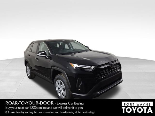 New 2025 Toyota RAV4 LE image 5