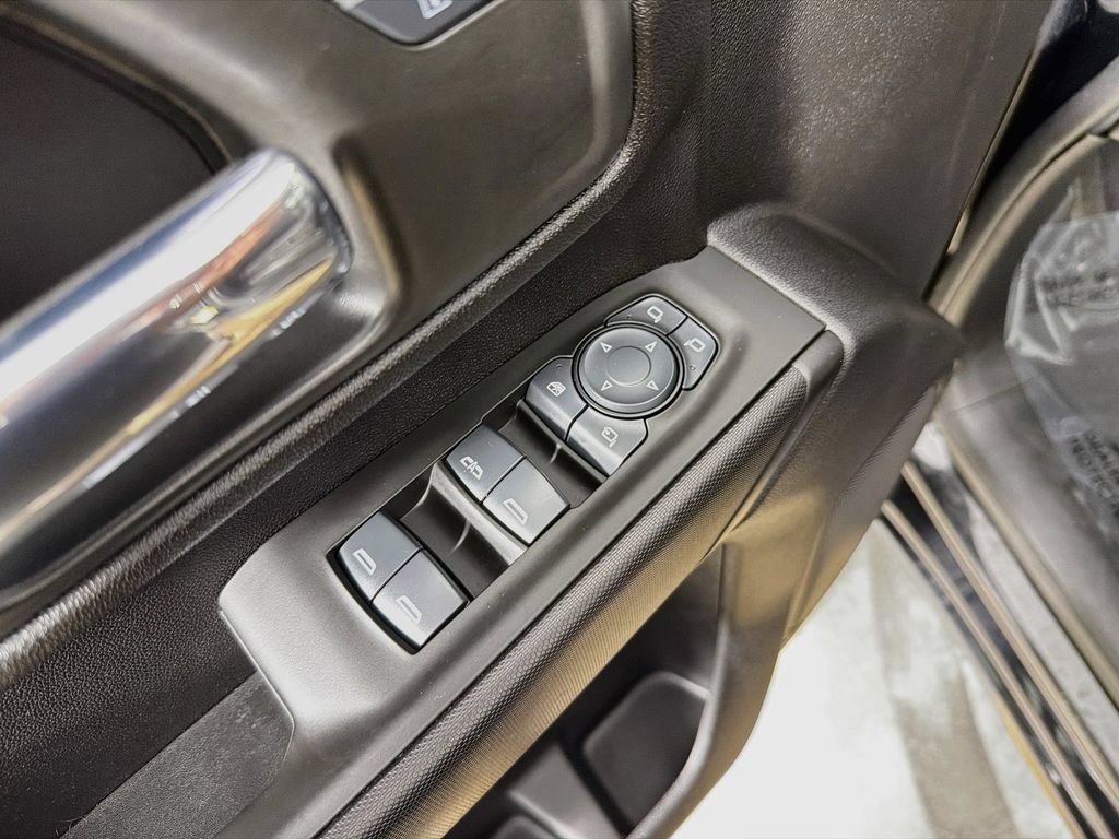 Used 2025 Chevrolet Silverado 2500 Custom w/ Custom Value Package AWD/4WD image 18