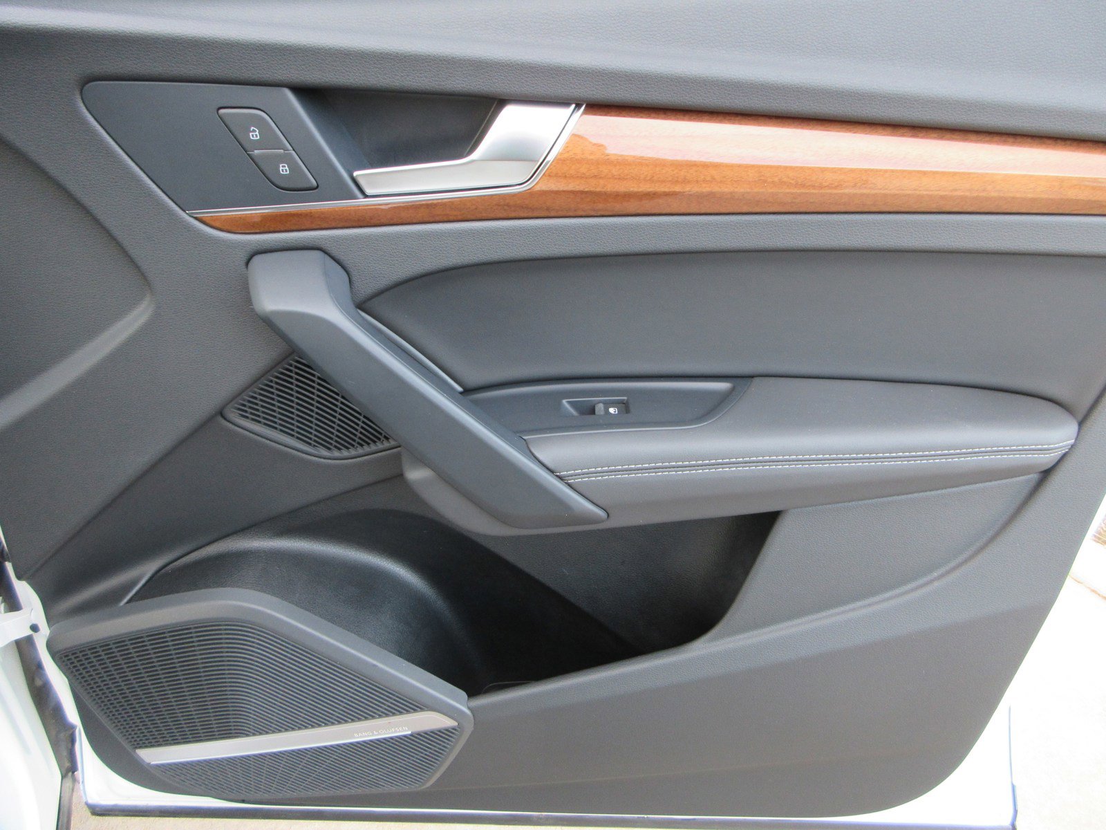 Used 2023 Audi Q5 2.0T Premium Plus w/ Premium Plus Package image 27