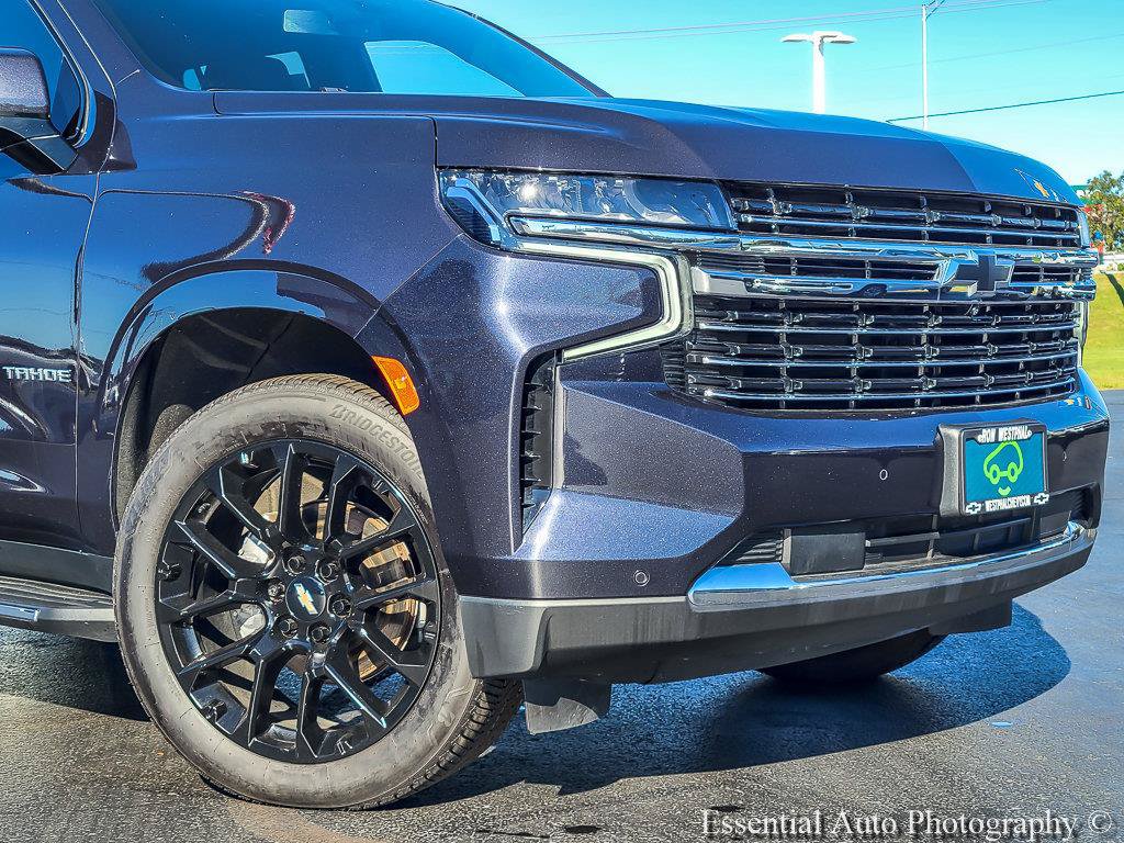 Certified 2022 Chevrolet Tahoe LT w/ Luxury Package AWD/4WD image 3