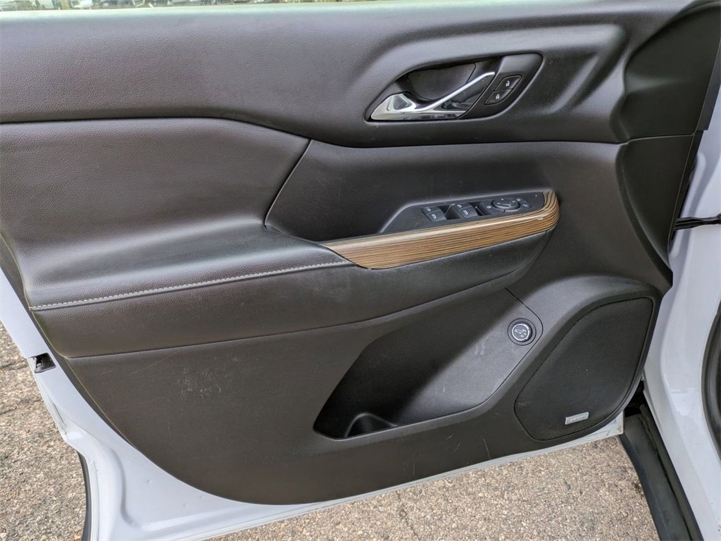 Used 2017 GMC Acadia SLE image 14